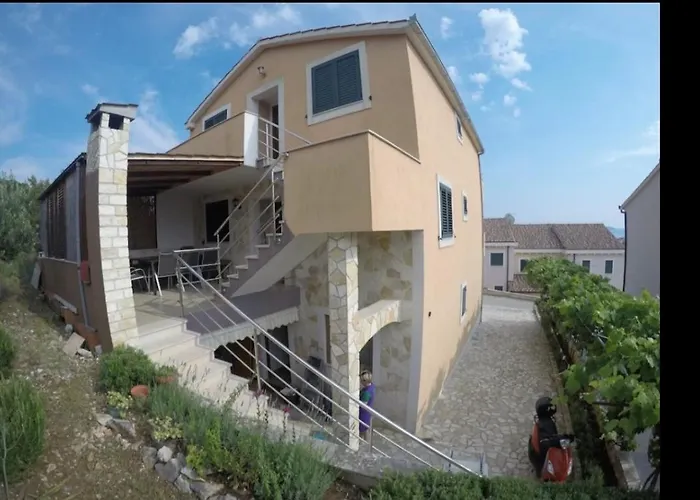 Casa Milesic